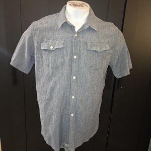 Patagonia Men's XL Heather (Woven Back Step) Button-Up Short Sleeve Casual flow.